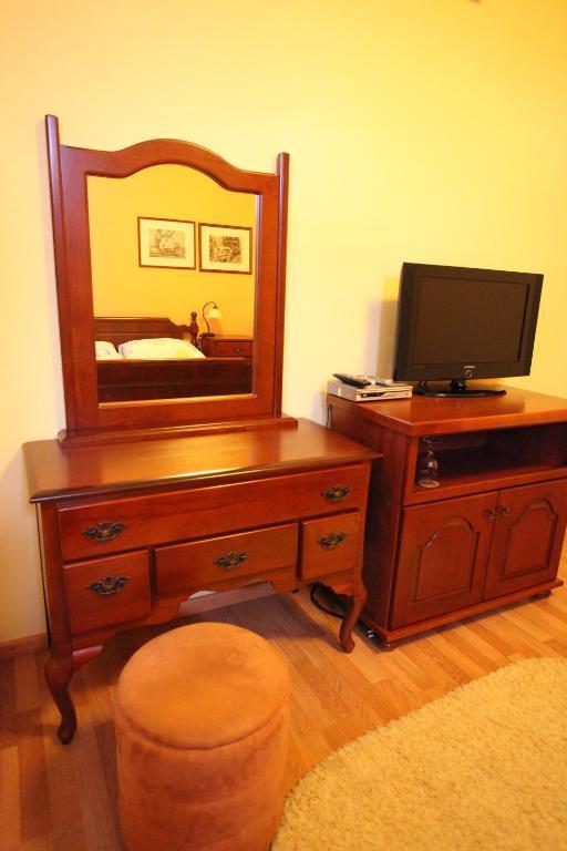 Hotel Laguna Podgorica Buitenkant foto